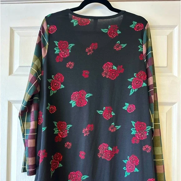 Plaid Long Sleeve Roe - Picture 3 of 6